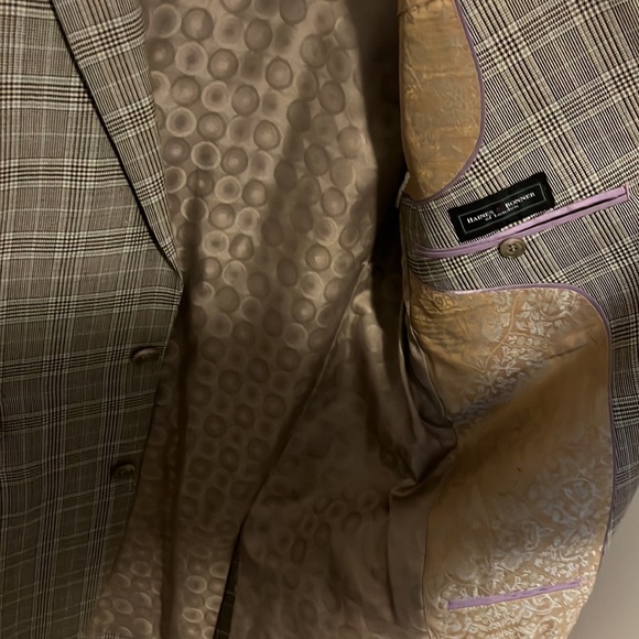 Men’s suit Jackets - Picture 3 of 3